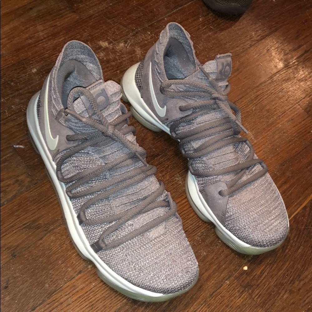 Kevin Durant’s igloo tens